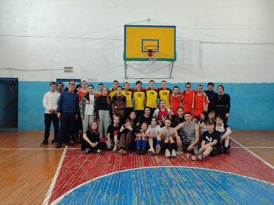 Соревнования по волейболу Соревнования по волейболу.